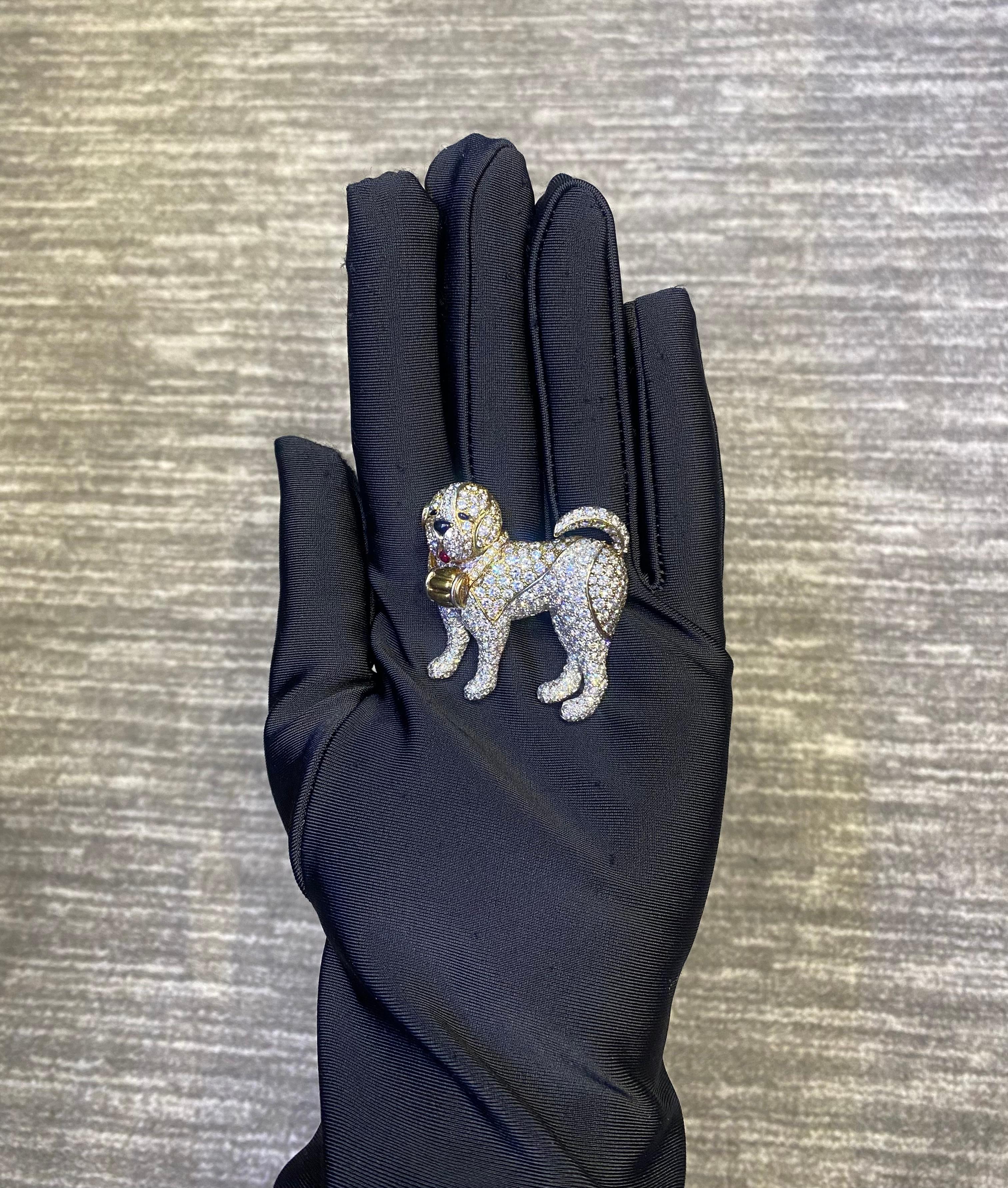 Van Cleef & Arpels Diamond Dog Brooch In Excellent Condition For Sale In New York, NY