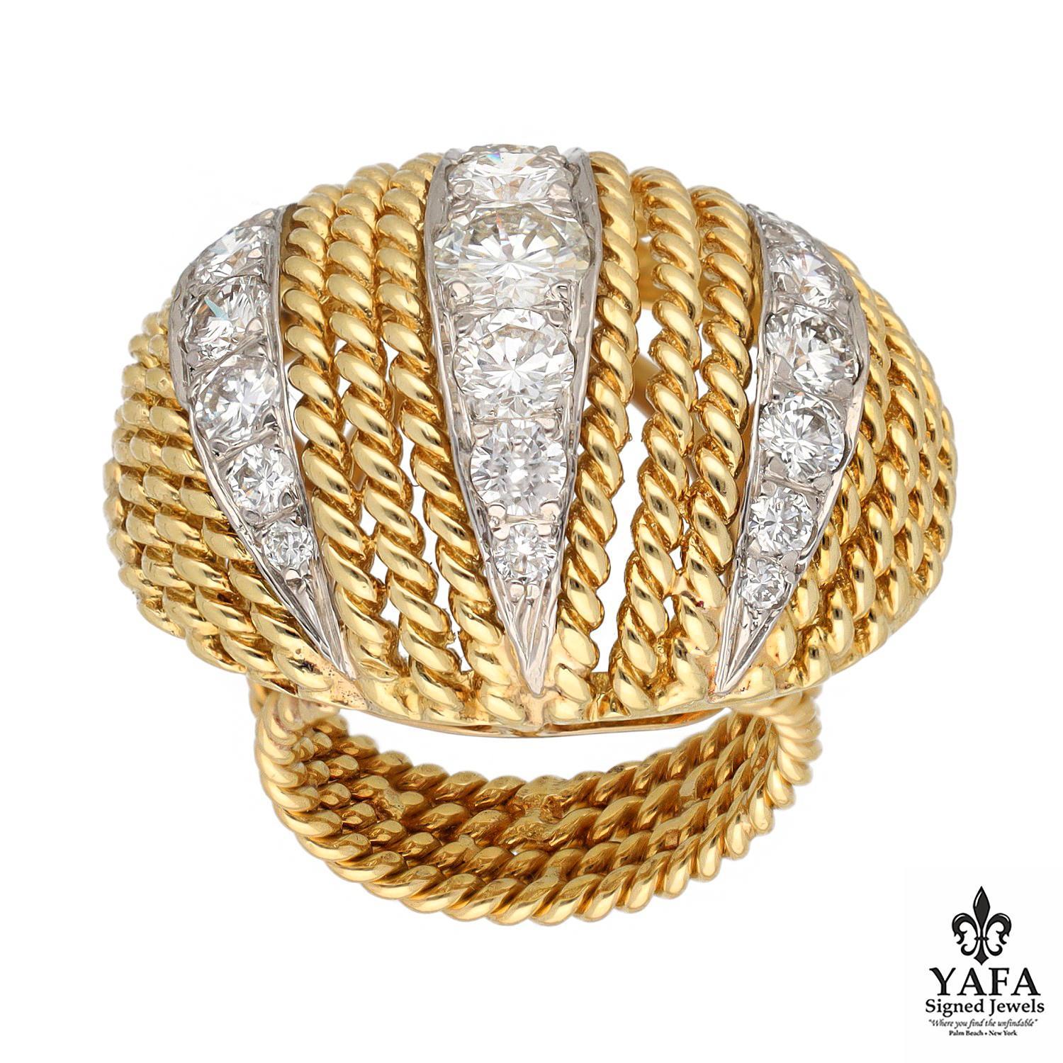 Van Cleef & Arpels Anello con diamante a cupola In condizioni ottime in vendita a New York, NY