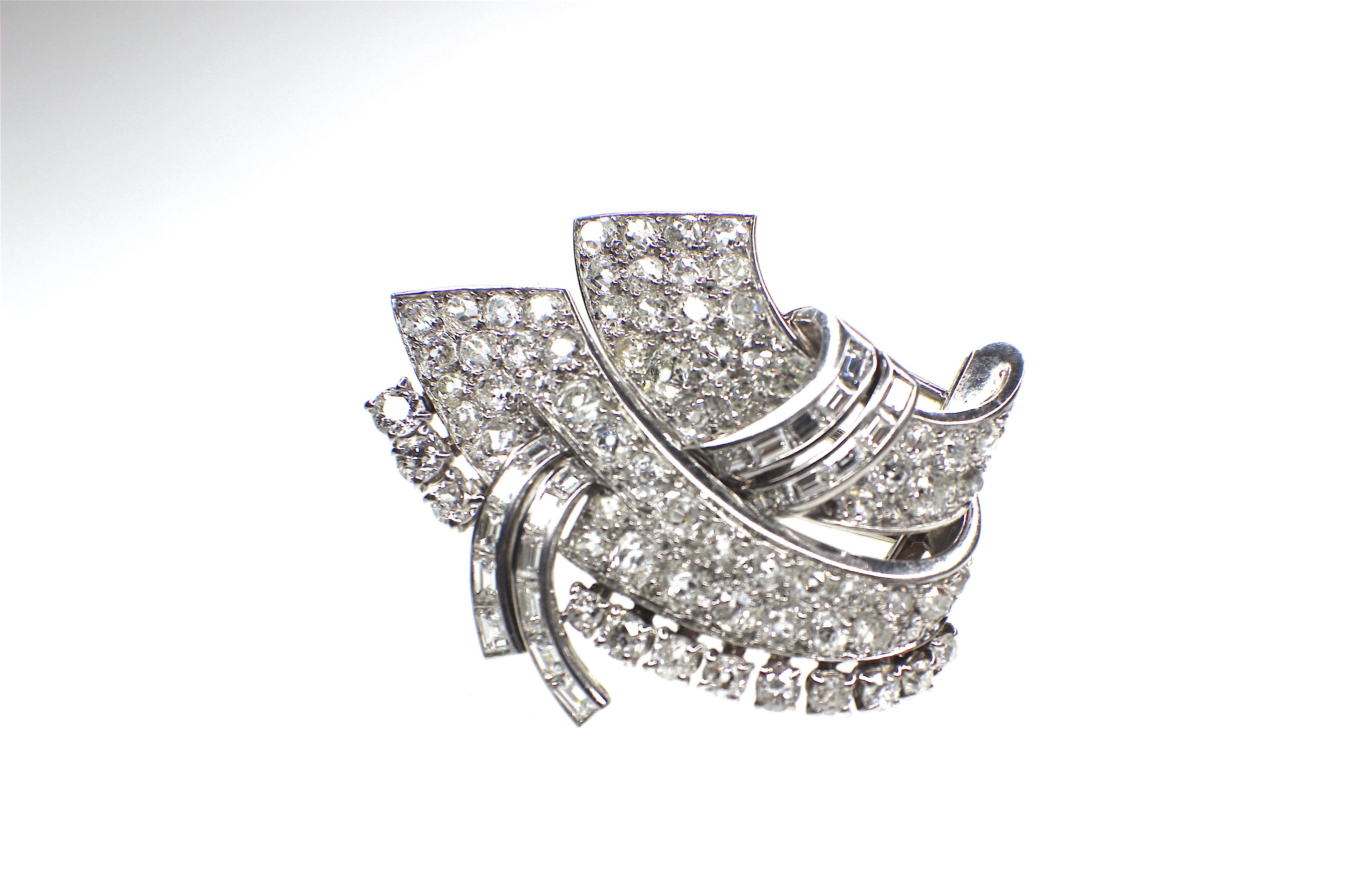 Retro Gemolithos Van Cleef & Arpels Diamond Double Clip Brooch, 1940s For Sale