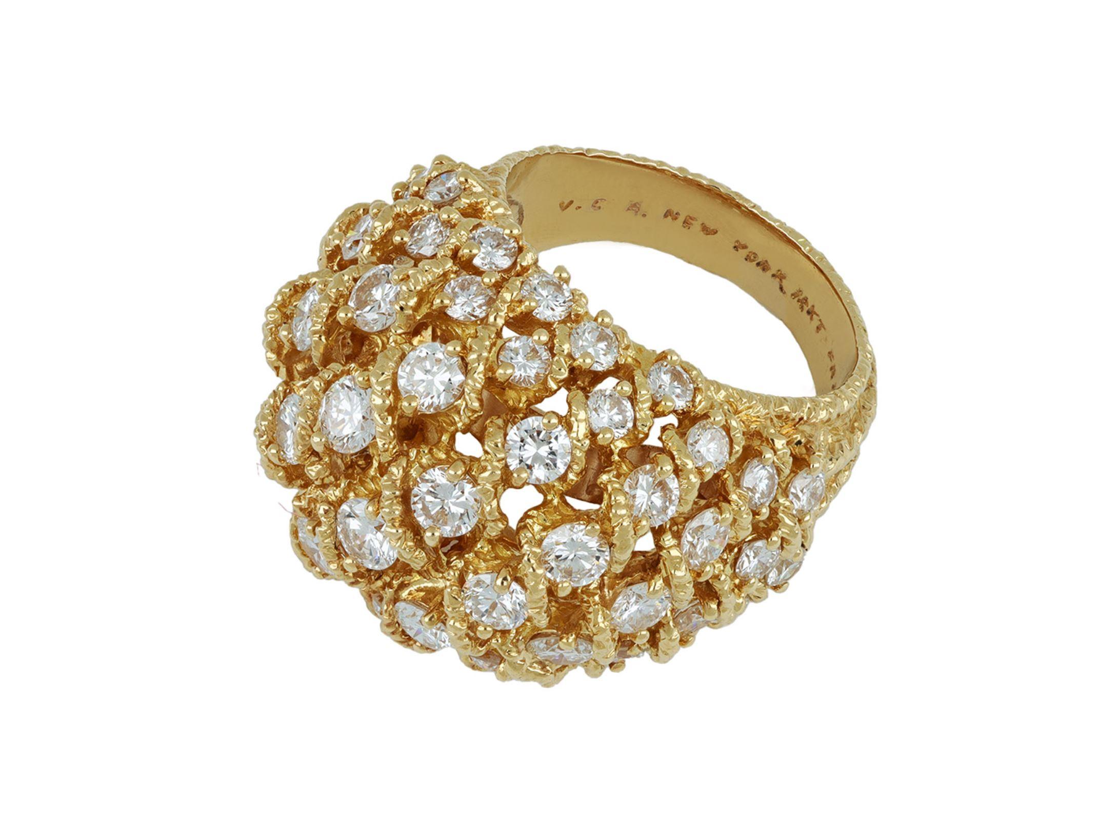 Women's Van Cleef & Arpels diamond dress ring, circa 1950. For Sale