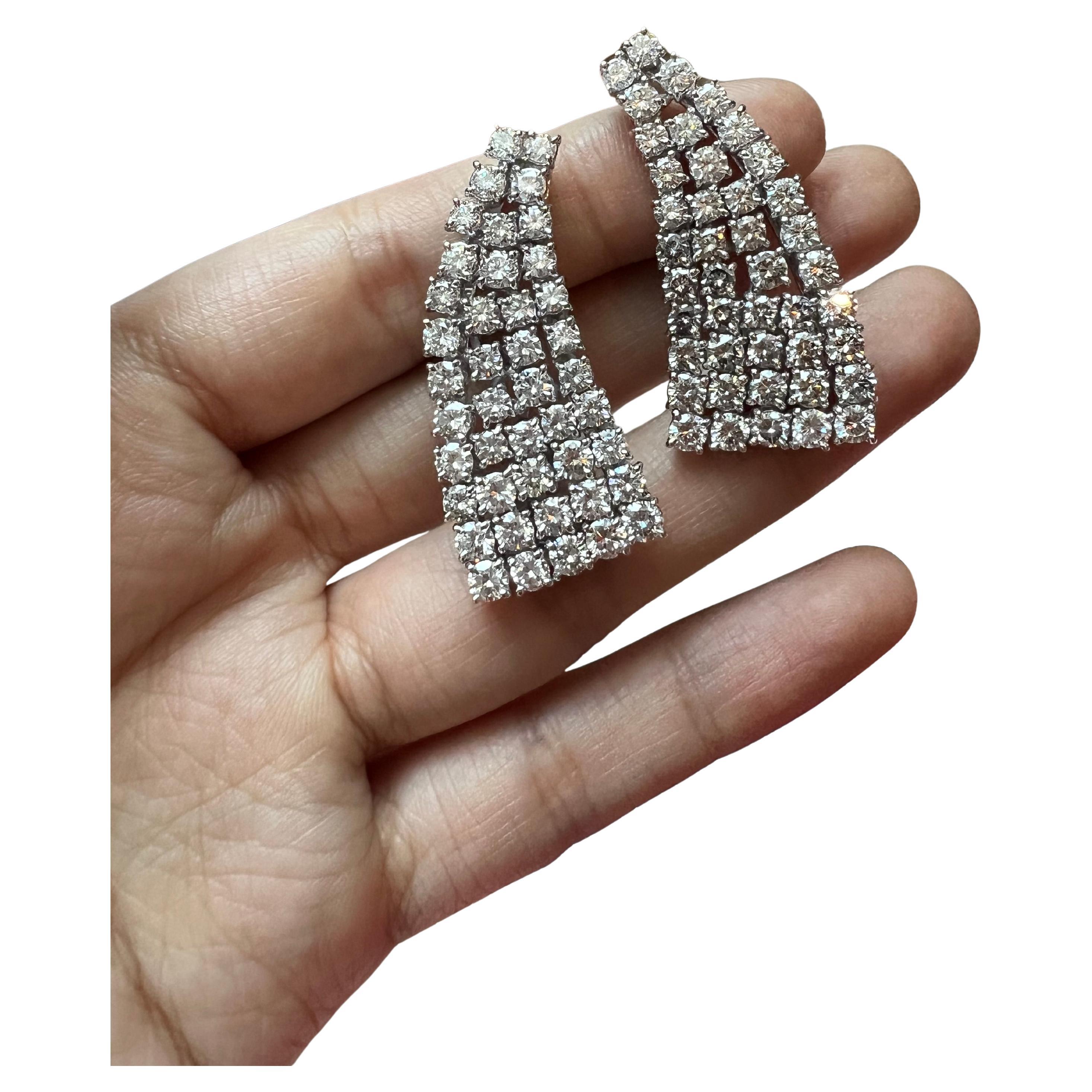 Van Cleef 
Arpels Diamond Earrings, 2010s in vendita