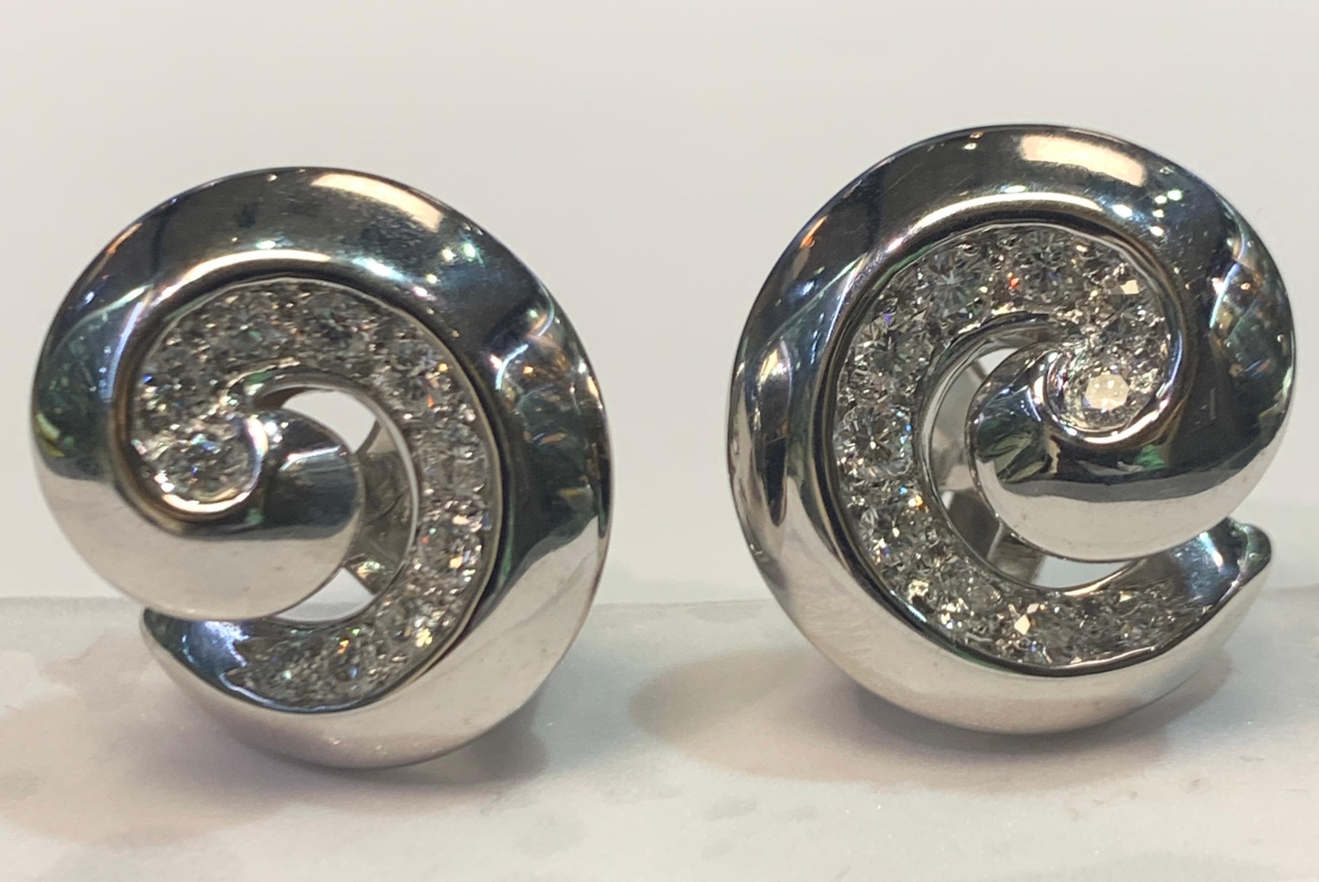 Round Cut Van Cleef & Arpels Diamond Earrings