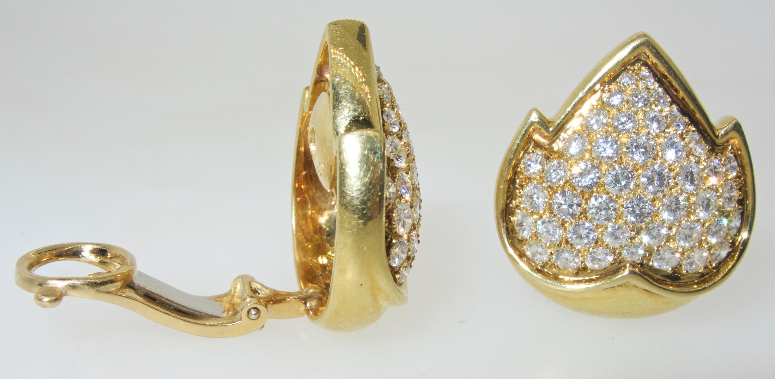 Contemporary Van Cleef & Arpels Diamond Earrings