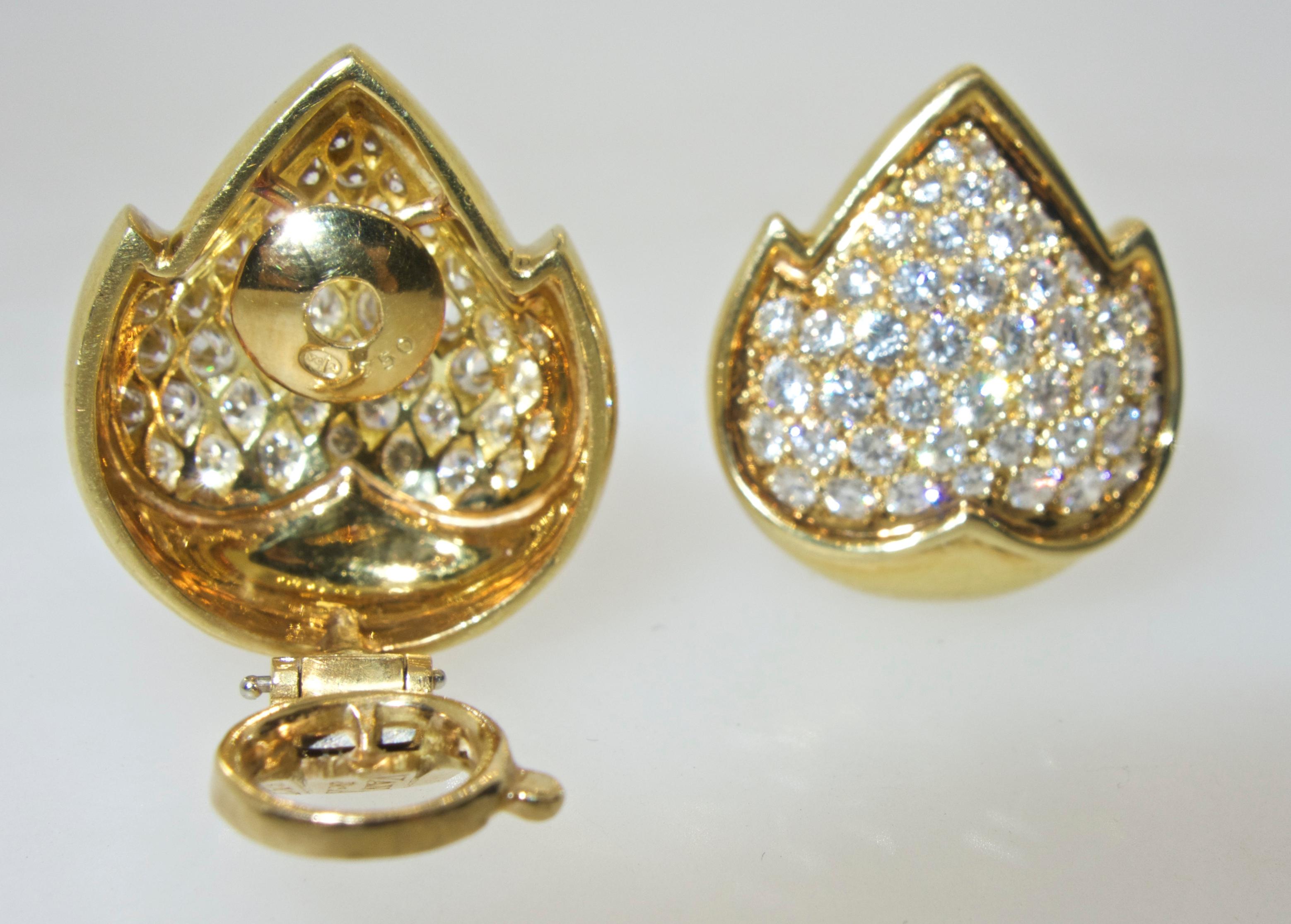 Van Cleef & Arpels Diamond Earrings In Excellent Condition In Aspen, CO