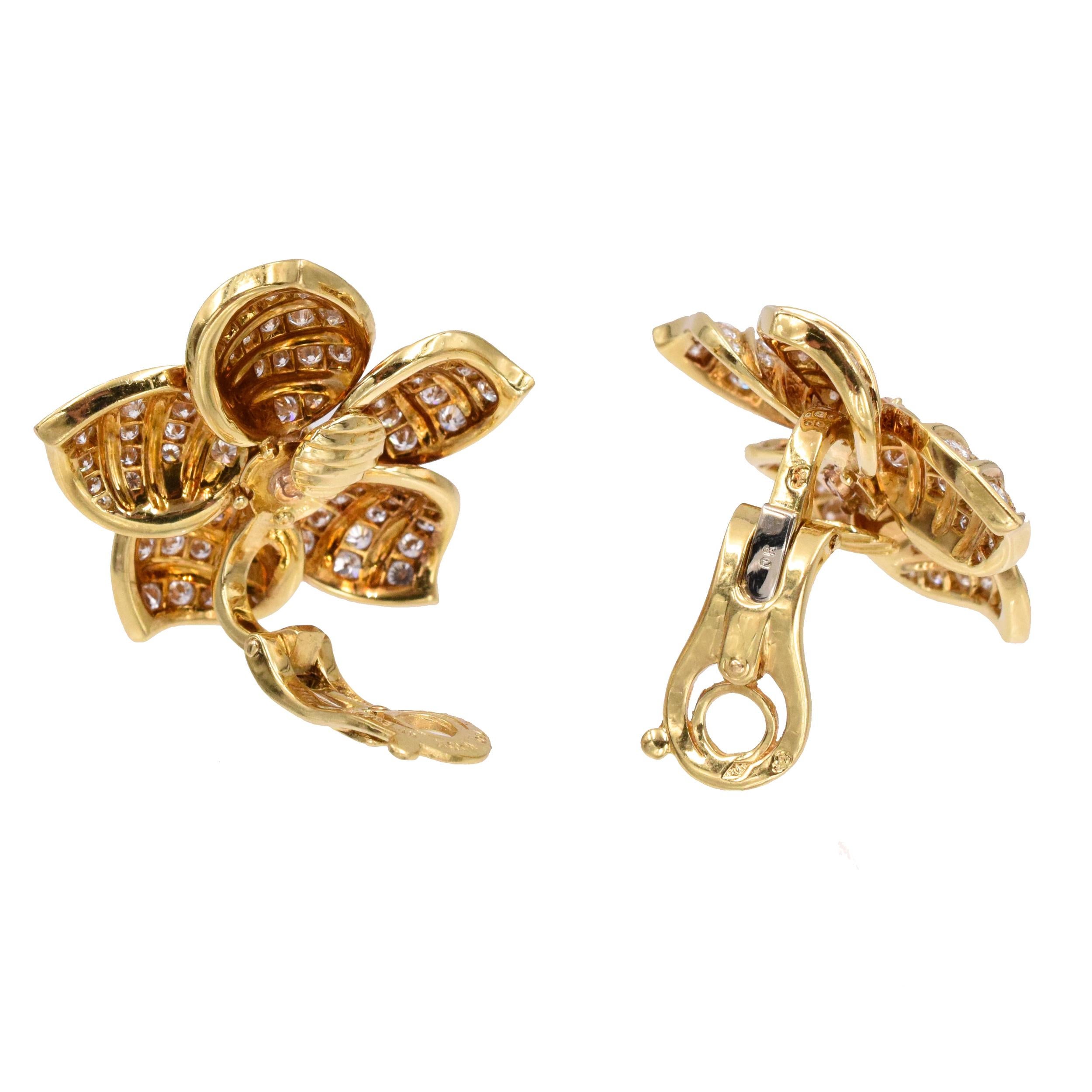 Romantic Van Cleef & Arpels Diamond Earrings For Sale