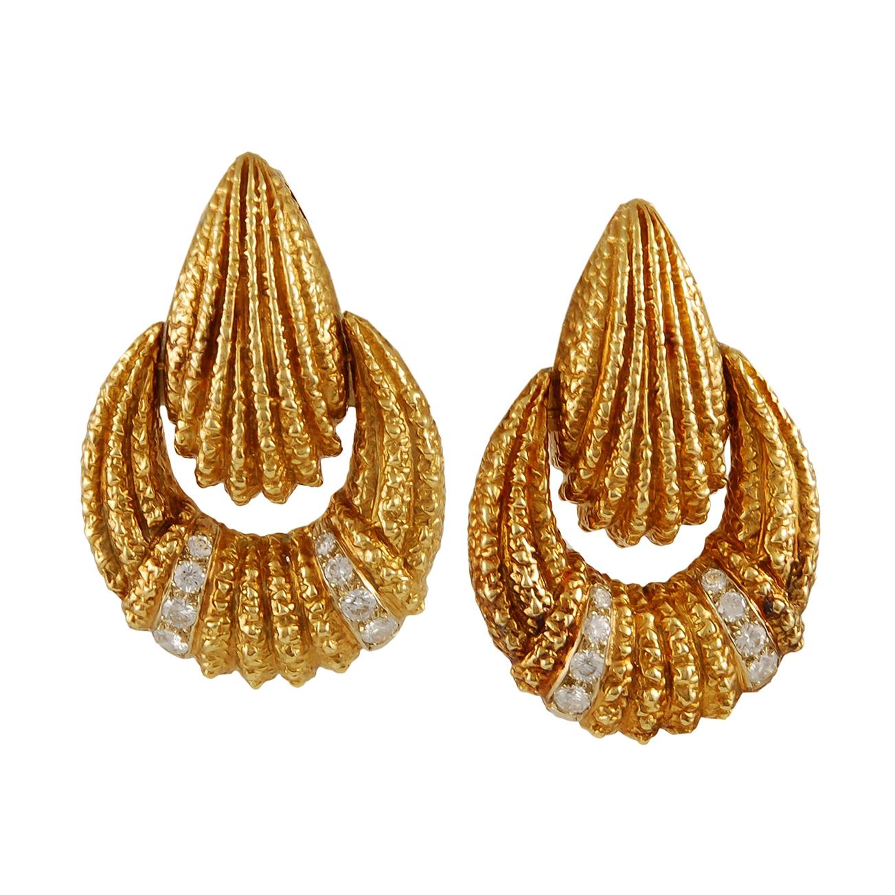 Van Cleef & Arpels Vintage 1970s Hammered Gold Diamond Door Knocker Earrings For Sale