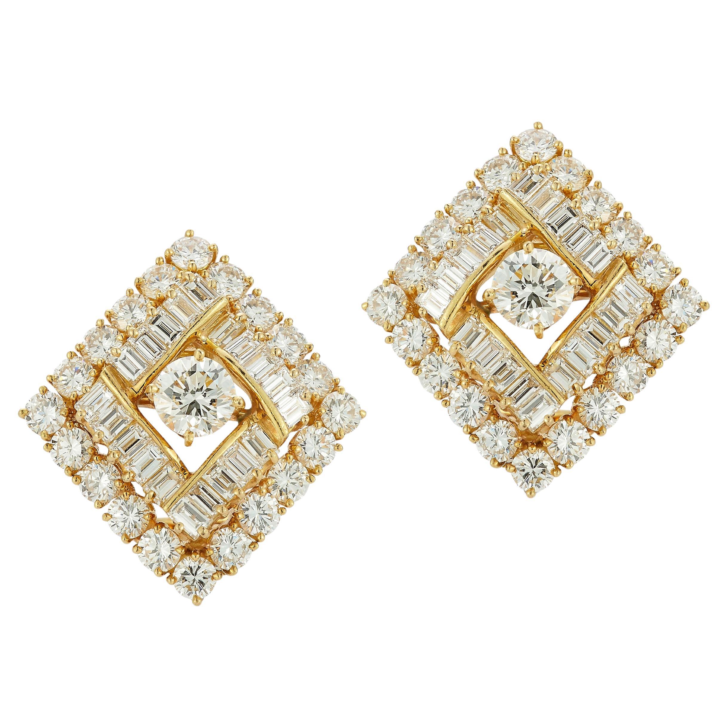 Van Cleef & Arpels Diamond Earrings