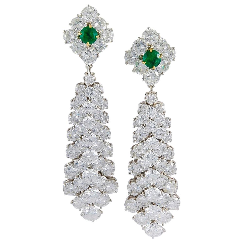Van Cleef & Arpels Diamond Emerald Platinum Detachable Chandelier Earrings