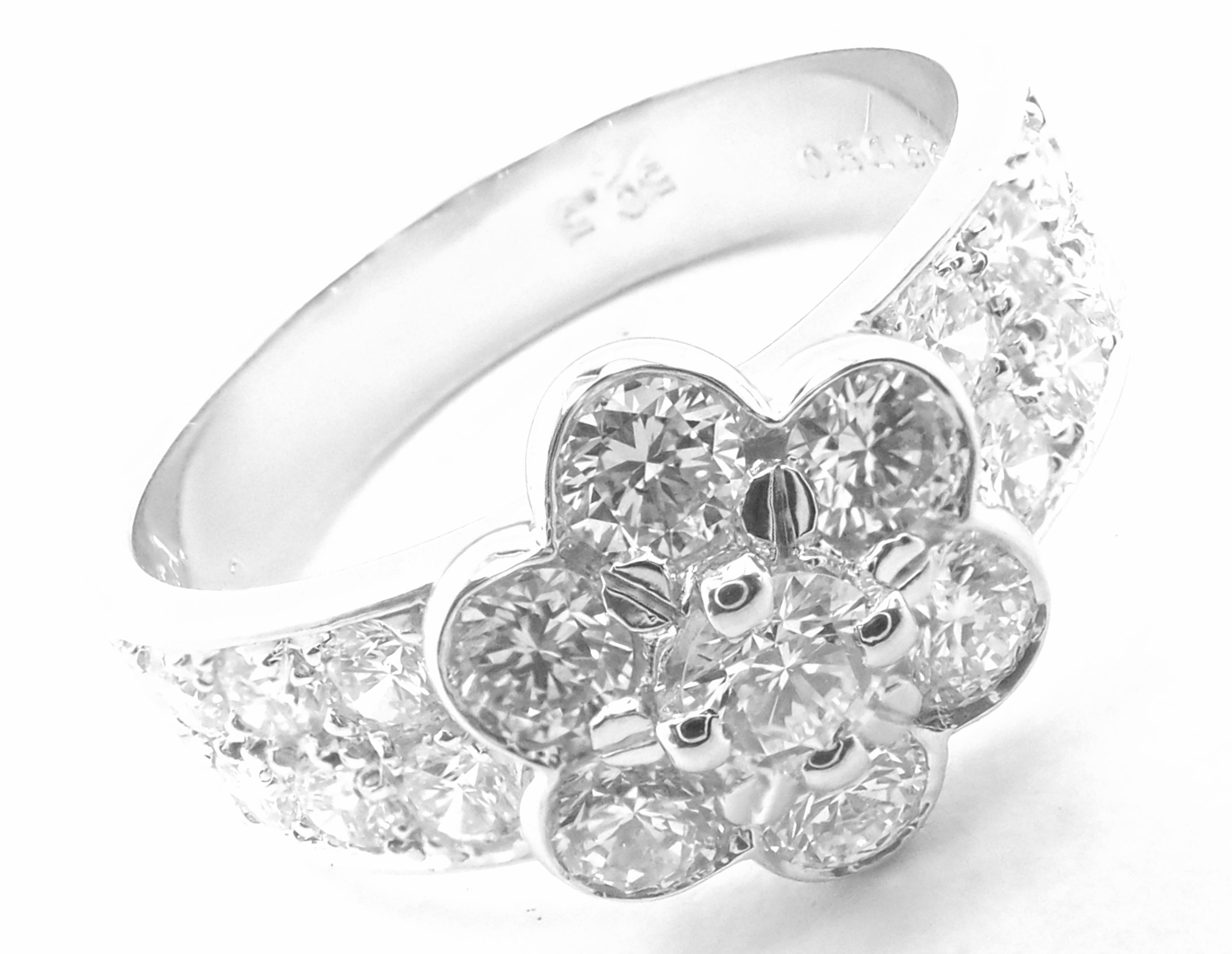 Van Cleef & Arpels Diamant-Platinring mit Fleurette-Blume für Damen oder Herren im Angebot