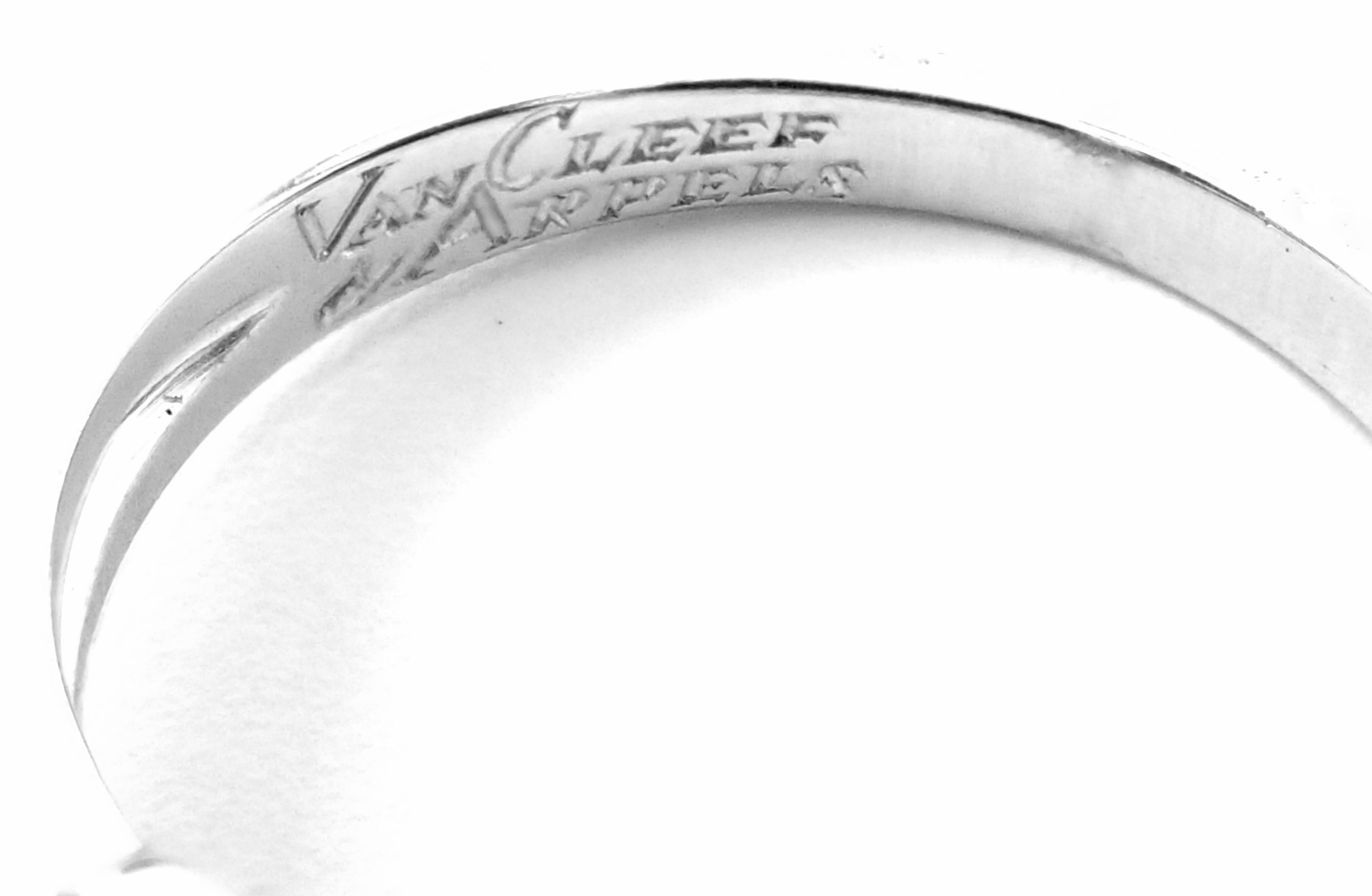 Van Cleef & Arpels Diamond Fleurette Flower Platinum Ring For Sale 1