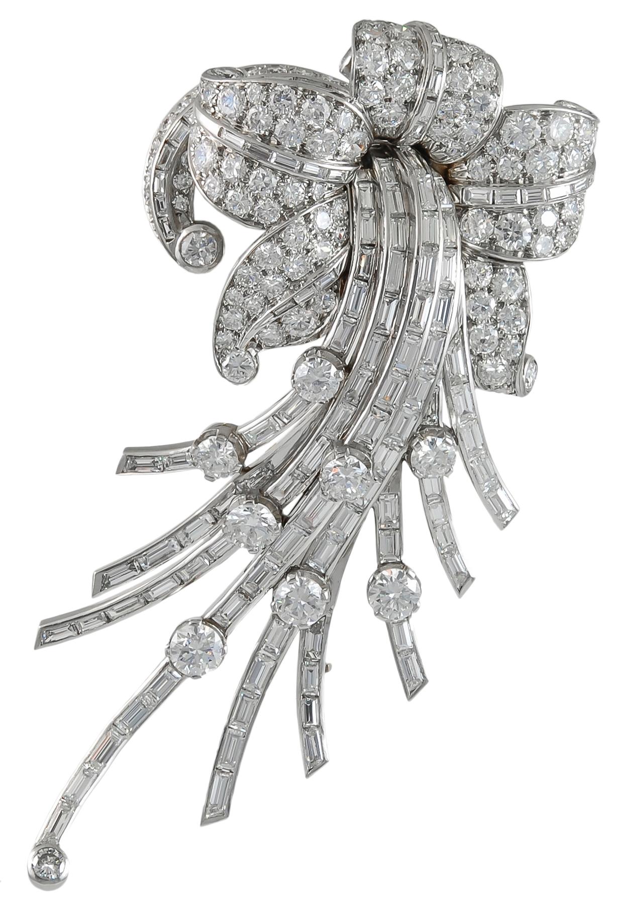 Women's Van Cleef & Arpels Diamond Flower Brooch