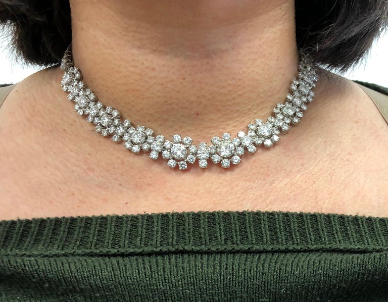 Van Cleef & Arpels Vintage Collection Diamond Flower Convertible Necklace For Sale 3