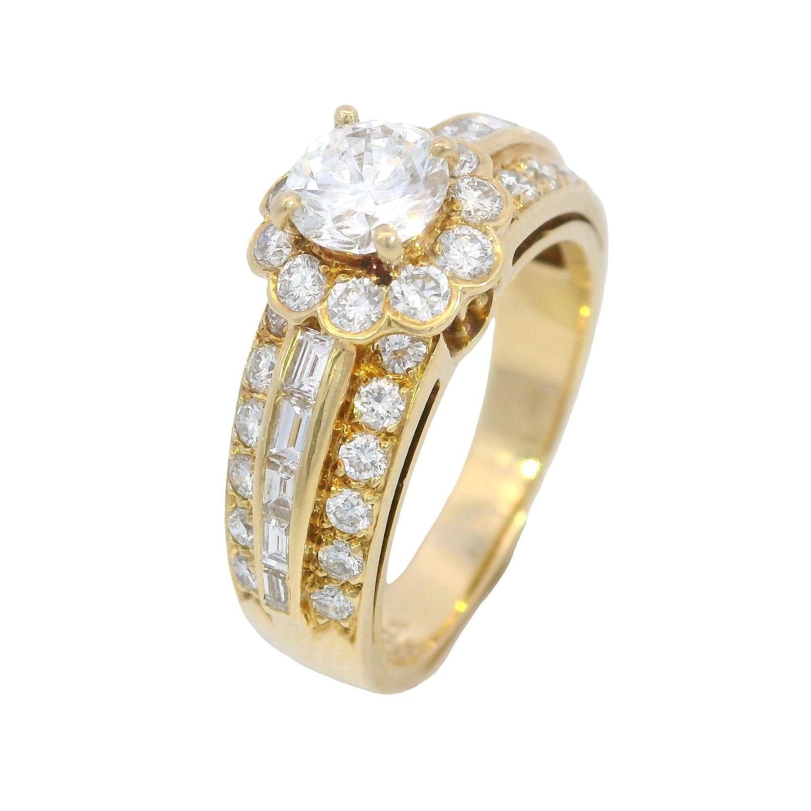 Anello Van Cleef & Arpels con motivo floreale in oro giallo 18 carati ~2,13ctw

Questo eccezionale anello in oro giallo 18 carati presenta un diamante bianco centrale a taglio misto, circondato da un grappolo di diamanti rotondi più piccoli disposti