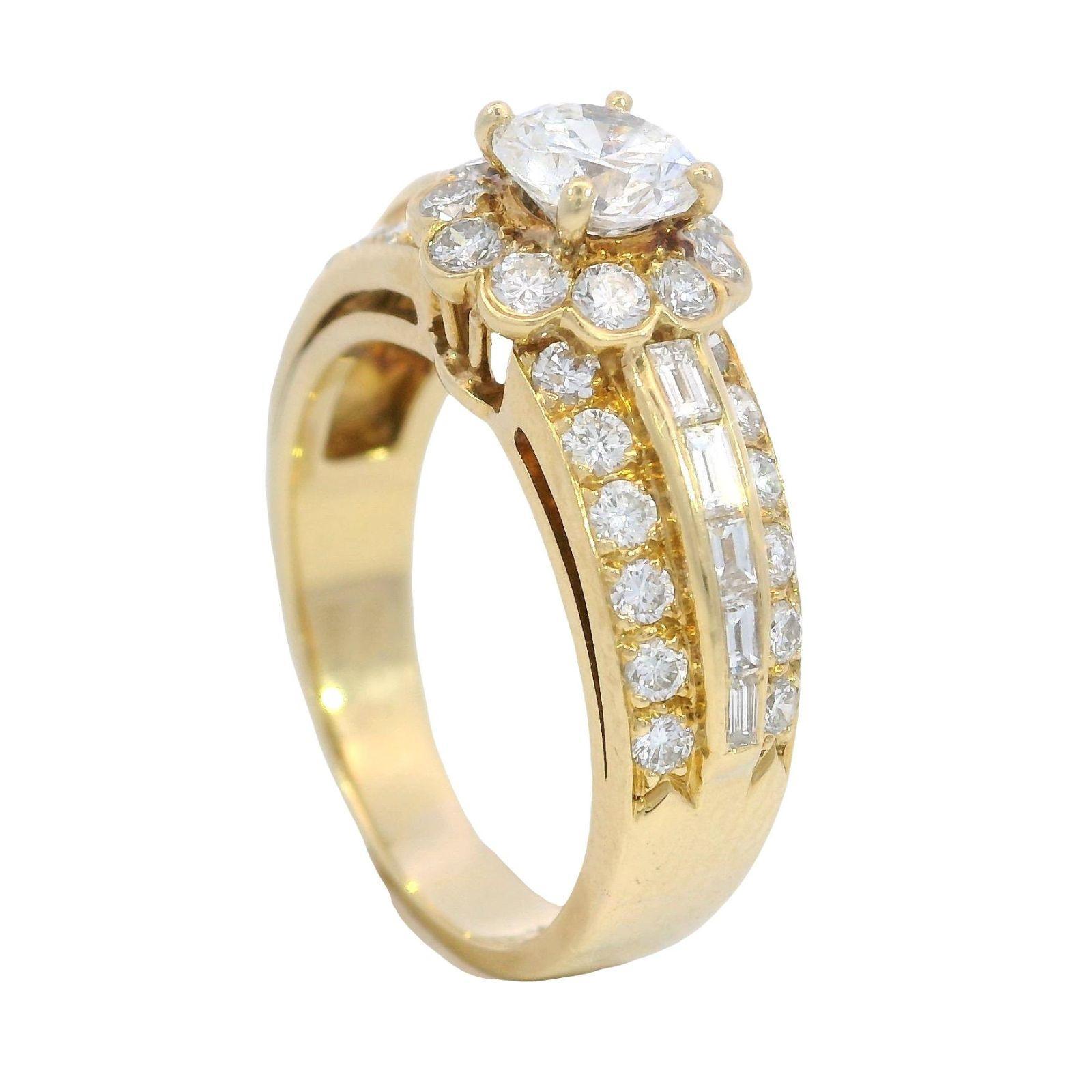 Anello Van Cleef & Arpels con motivo floreale in oro giallo 18 carati ~2,13ctw in vendita 3