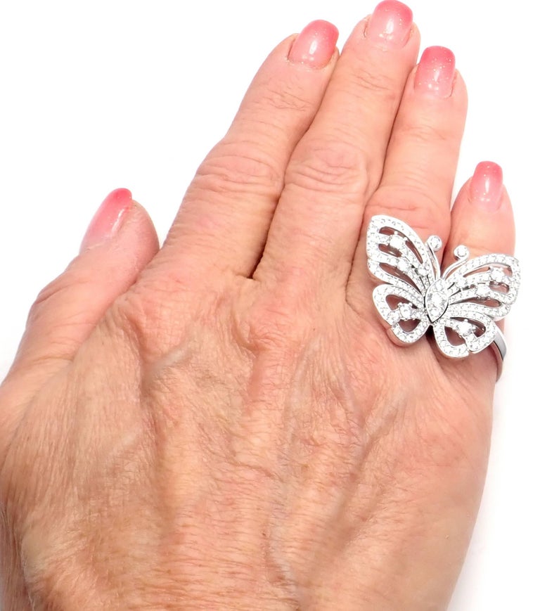 Van Cleef And Arpels Diamond Flying Butterfly Between Finger White Gold Ring For Sale At 1stdibs