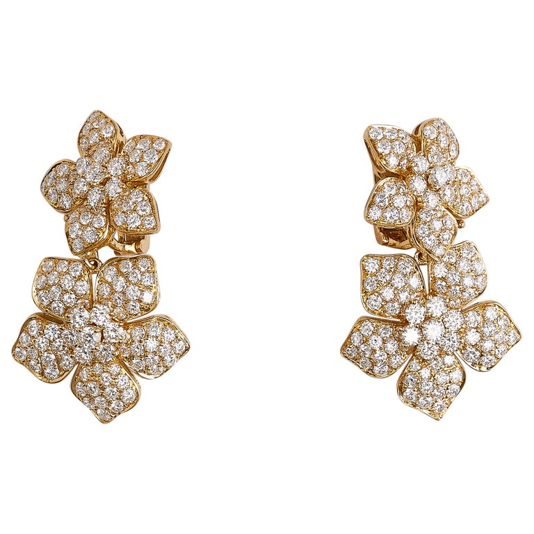 Van Cleef and Arpels Diamond Gold Clip-On Double Flower Earrings For Sale  at 1stDibs | van cleef and arpels clip on earrings