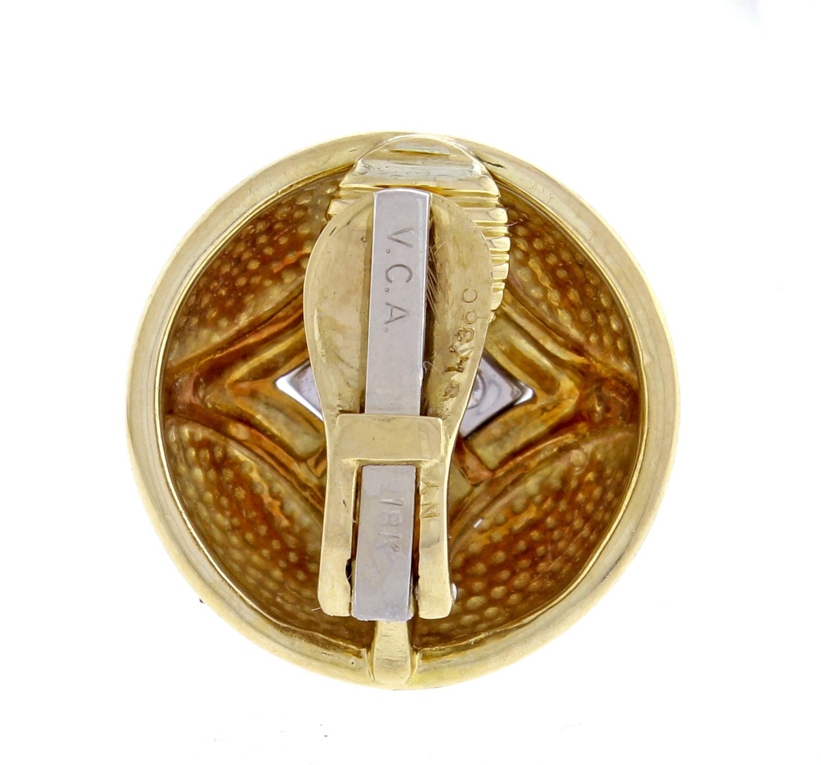 Taglio rotondo Orecchini a cupola in oro e diamanti Van Cleef & Arpels in vendita