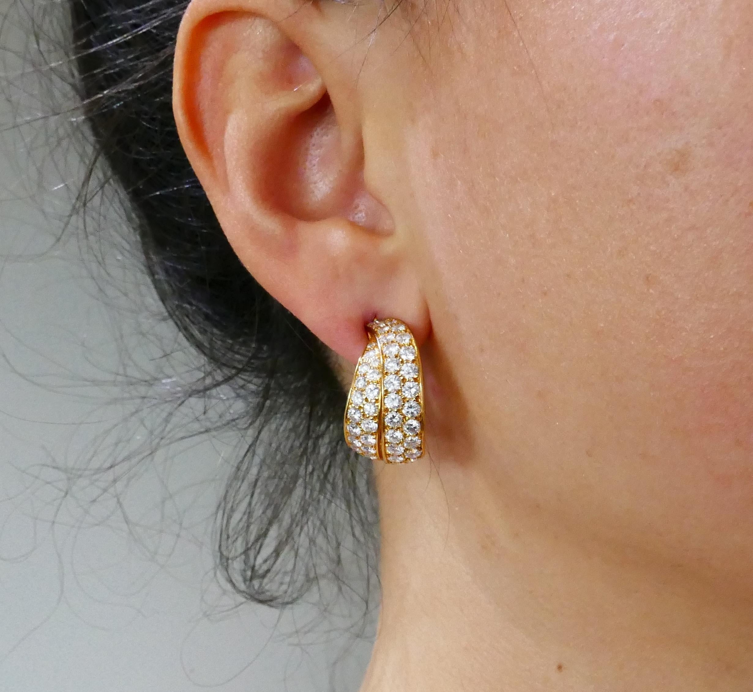 Van Cleef & Arpels Diamond Gold Hoop Earrings Vintage, 1970s 1
