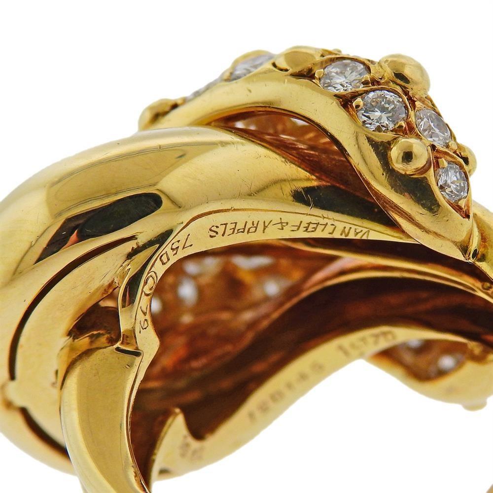 Van Cleef & Arpels Diamond Gold Ring In Excellent Condition For Sale In New York, NY