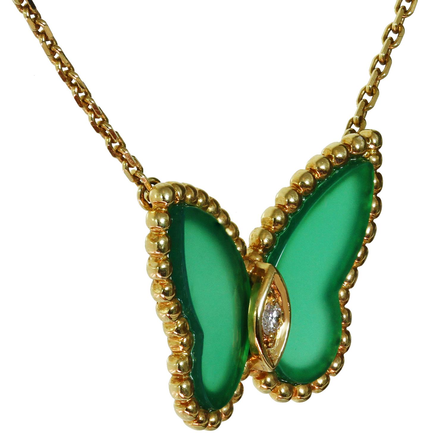 Brilliant Cut Van Cleef & Arpels Diamond Green Chalcedony 18 Karat Gold Butterfly Pendant Ne