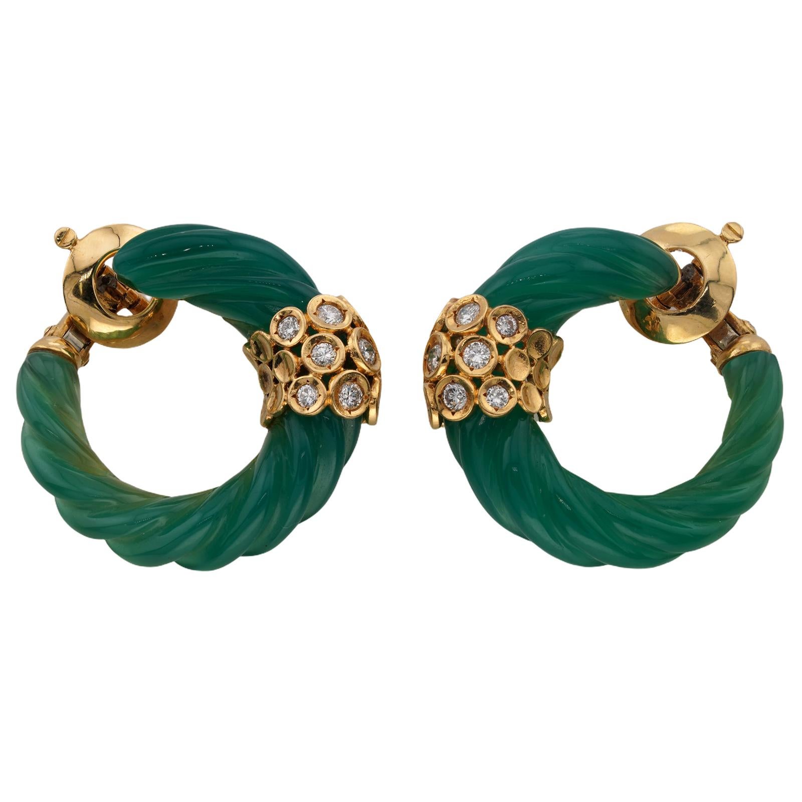 VAN CLEEF & ARPELS Orecchini in oro giallo 18k con diamante e crisoprasio verde in vendita 3
