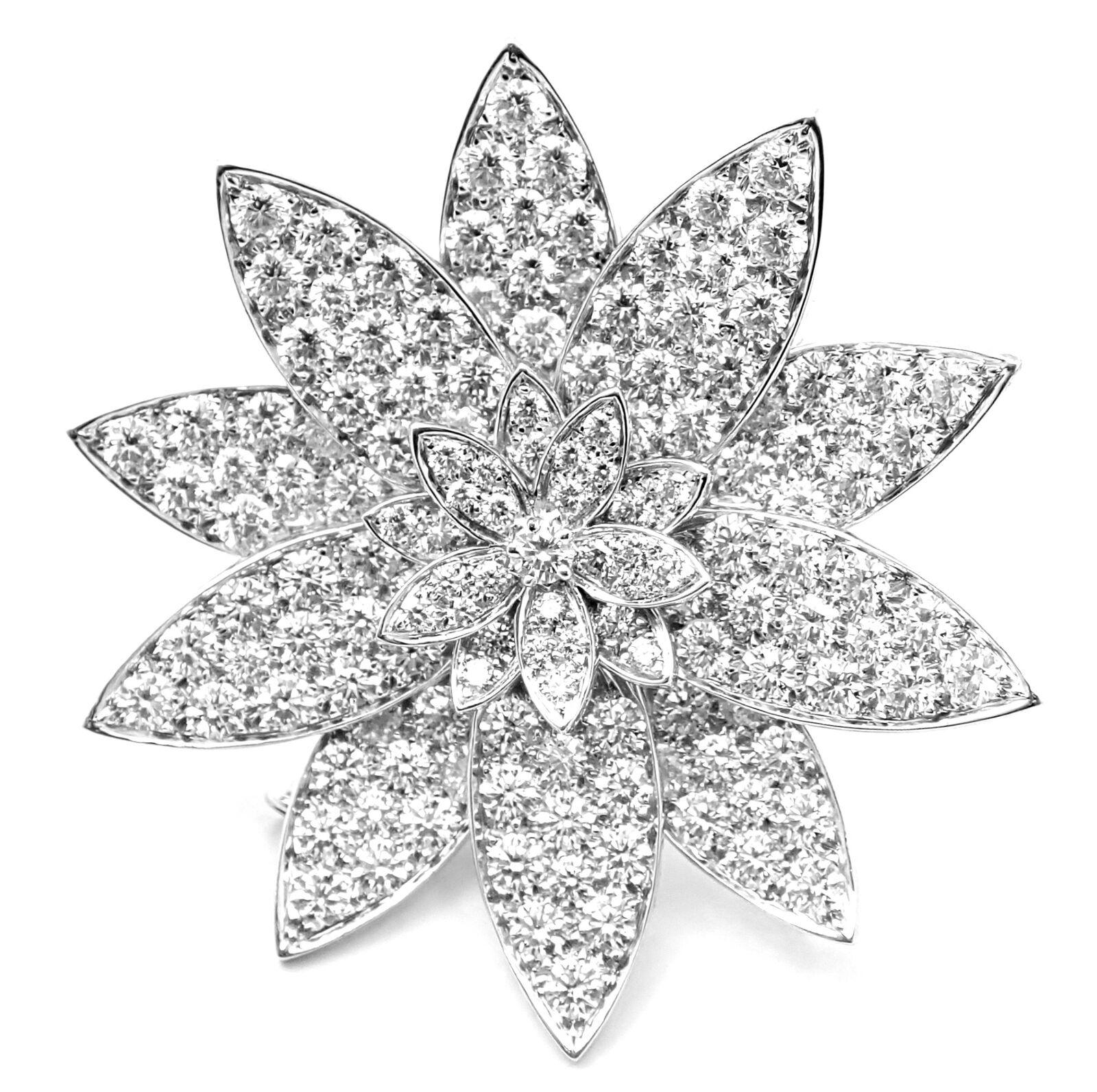 Women's or Men's Van Cleef & Arpels Diamond Large Model Lotus White Gold Clip Brooch Pin For Sale