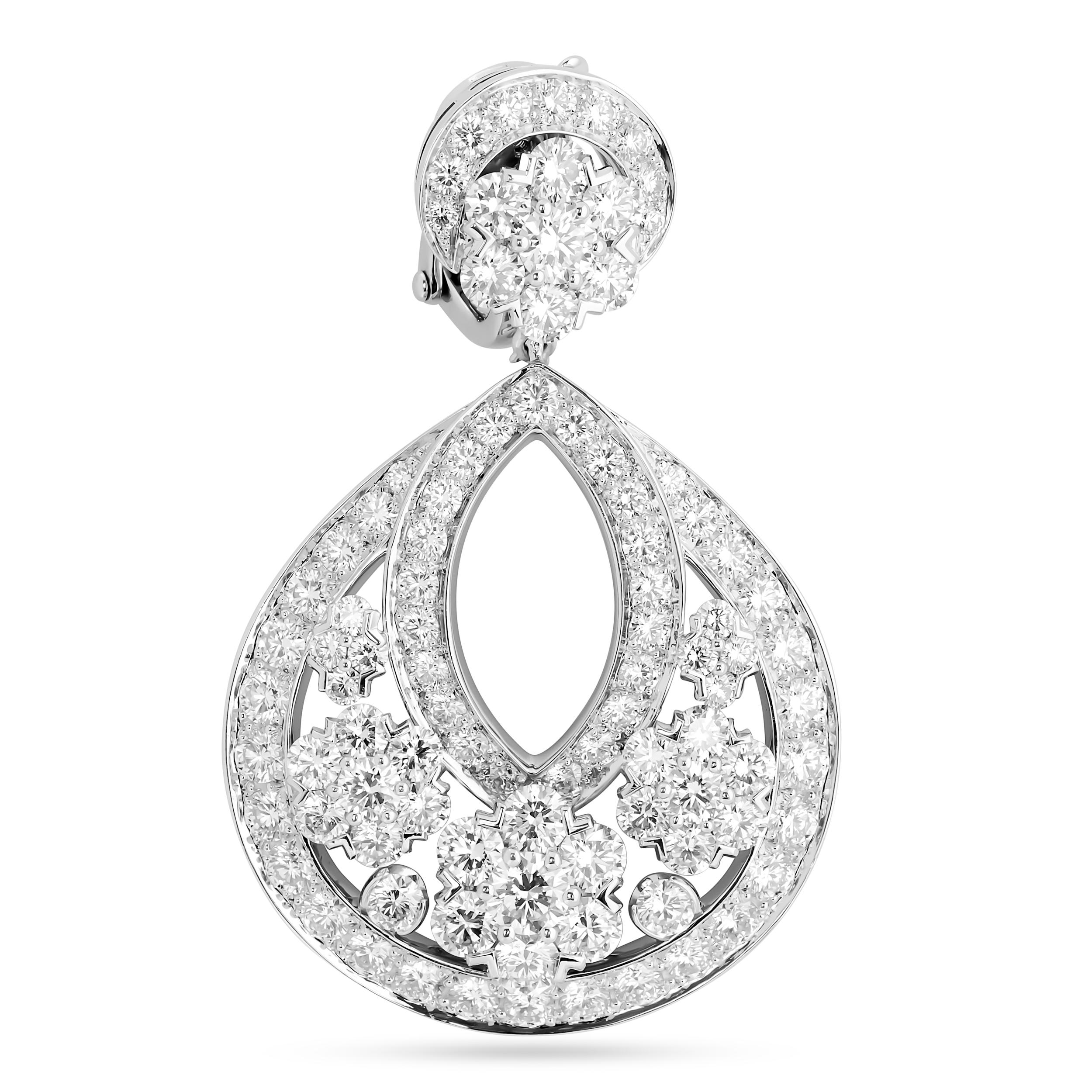 Taille ronde Van Cleef & Arpels Boucles d'oreilles flocon de neige grand modèle en diamants en vente