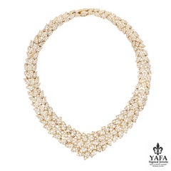 Van Cleef & Arpels Halskette mit Diamant-Blattmotiv