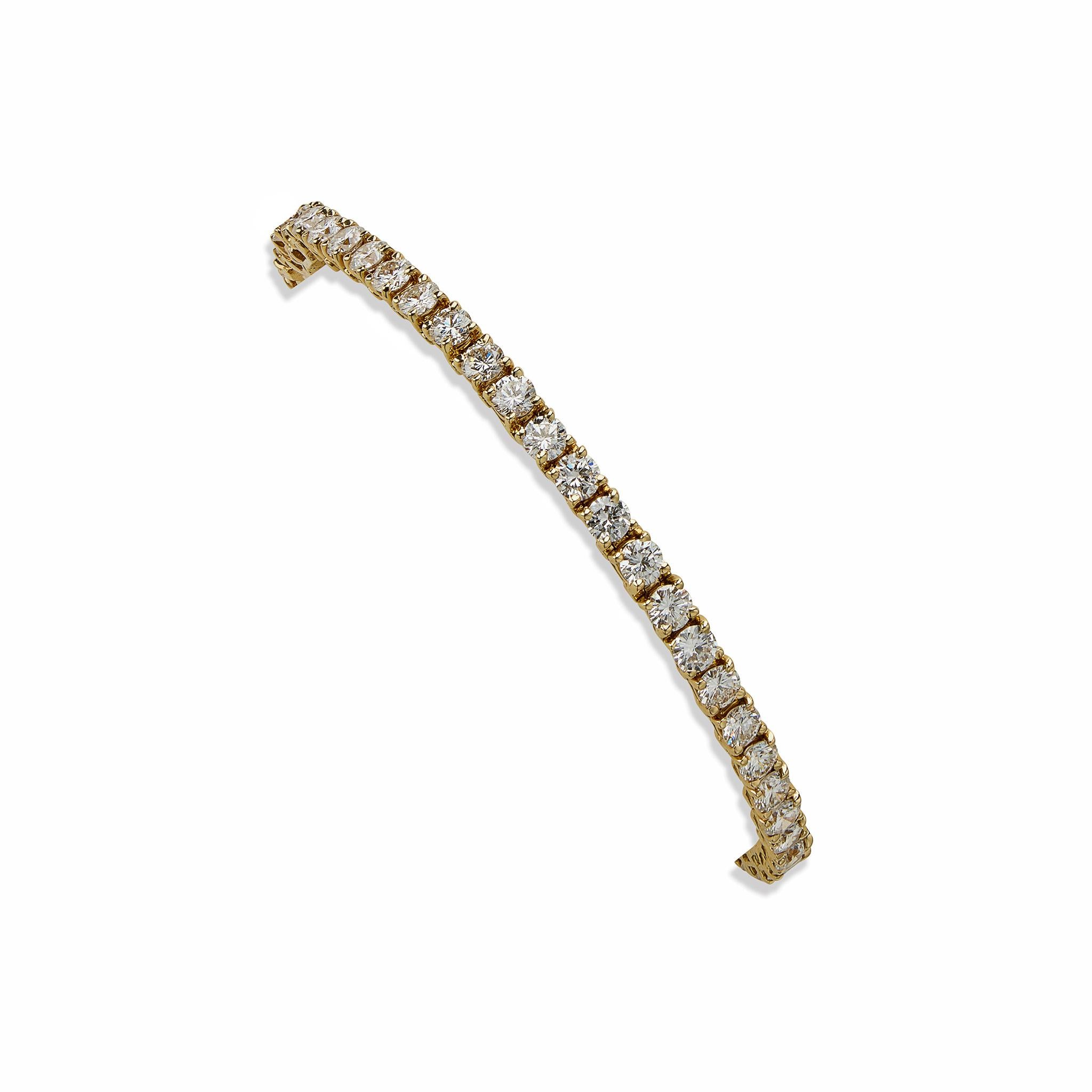 Created in the 1980s, this diamond line bracelet by Van Cleef & Arpels is set in 18K gold. The fully flexible form is prong-set with round brilliant-cut diamonds, with an approximate total weight of 7.20 carats. A beautifully made example of classic