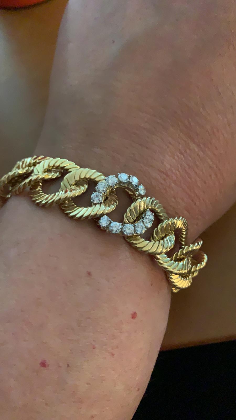 Women's Van Cleef & Arpels Diamond Yellow Gold Link Bracelet