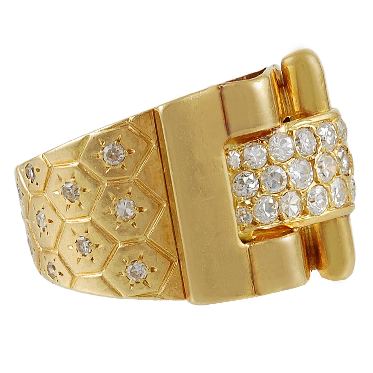 Part of the iconic Ludo Hexagone collection by Van Cleef & Arpels, which was created as a  reference to Louis Arpels, who was known to his peers as “Ludo,” this 18k yellow gold ring features a buckle motif adorned by round brilliant-cut diamonds