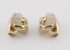 Van Cleef & Arpels Diamond MOP 18k Gold Button Earrings