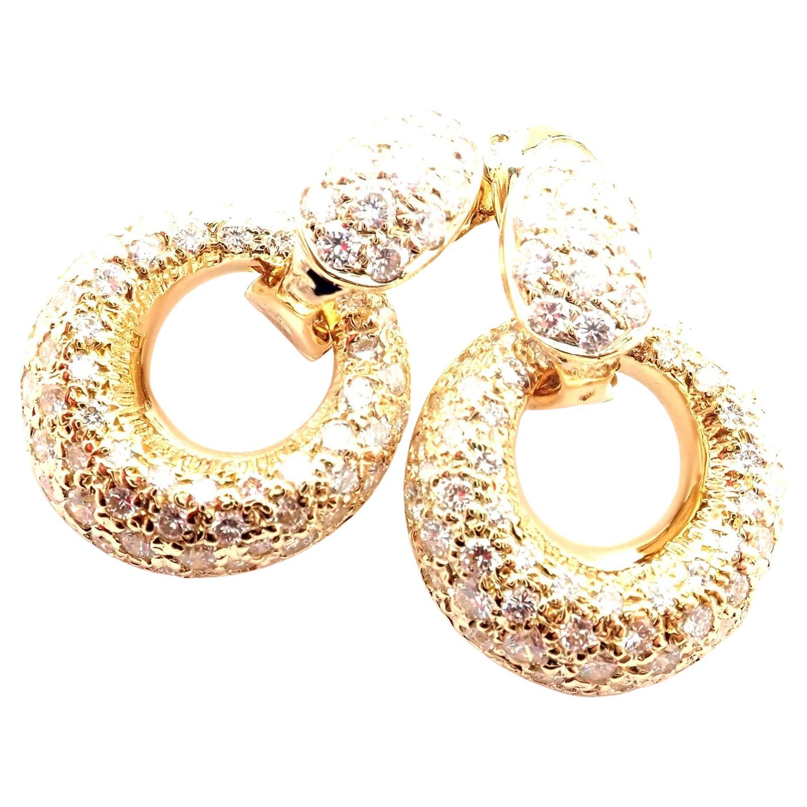 Van Cleef & Arpels Boucles d'oreilles « Door Knocker » en or jaune avec diamants et nacre