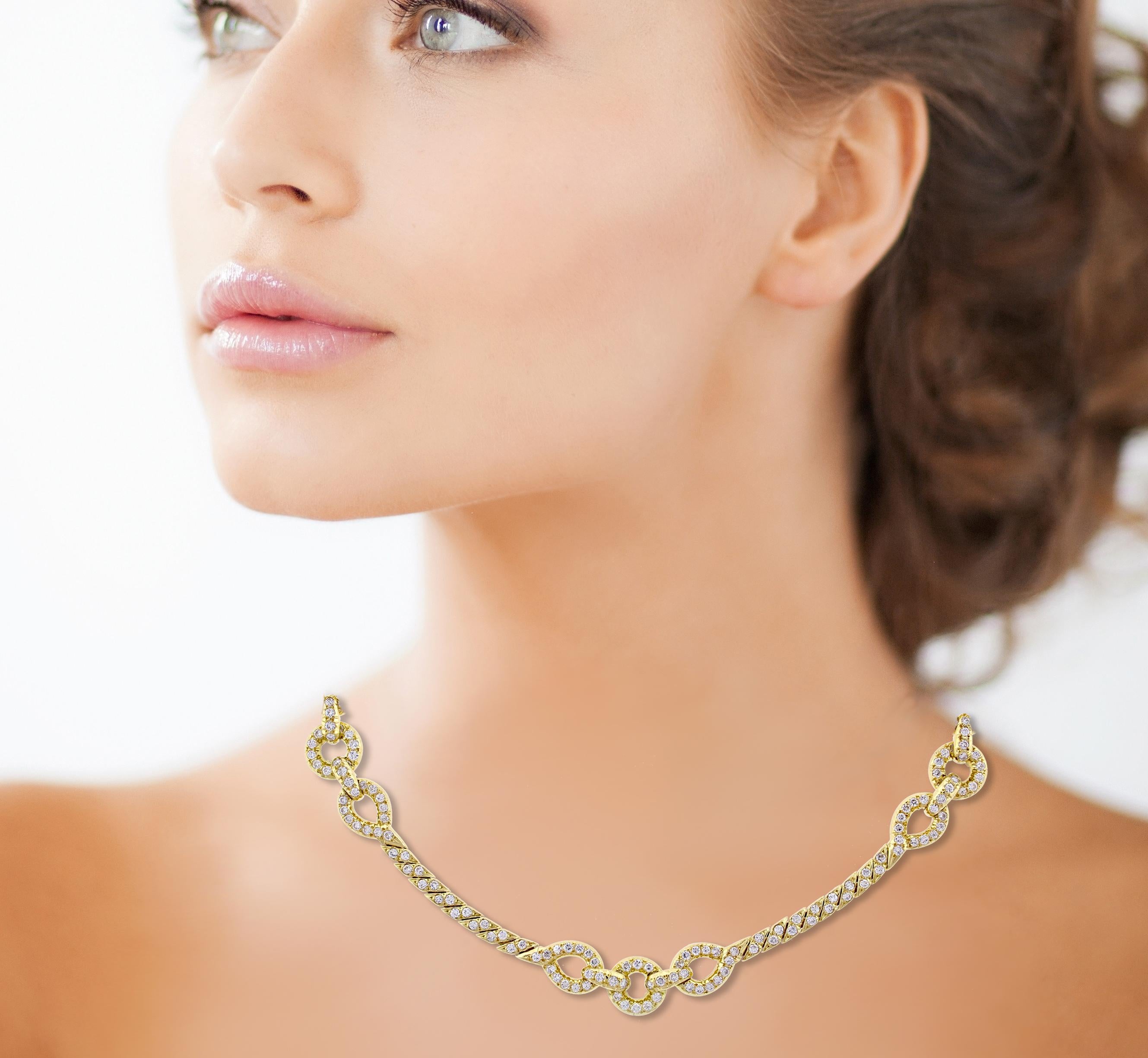 Van Cleef & Arpels Diamond Necklace In Excellent Condition In Bethesda, MD