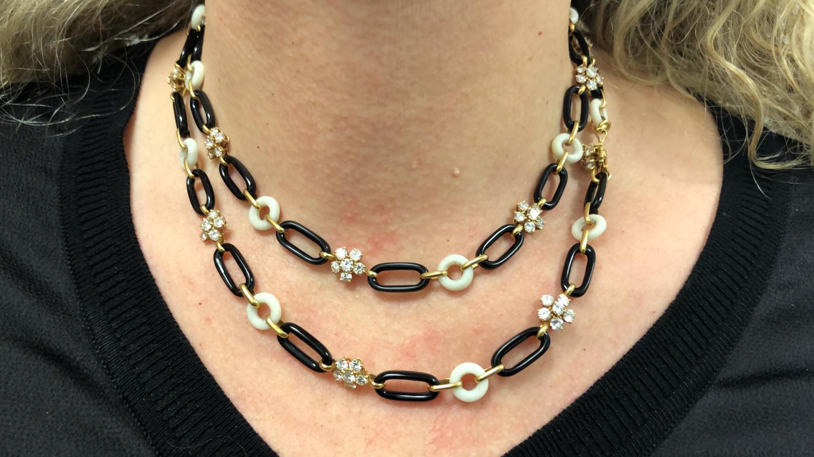 Mixed Cut Van Cleef & Arpels Diamond, Onyx and Coral Necklace For Sale