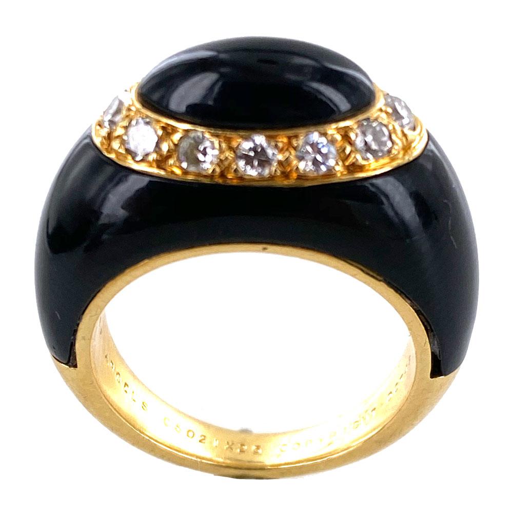 Round Cut Van Cleef & Arpels Diamond Onyx Contemporary 18 Karat Yellow Gold Dome Ring
