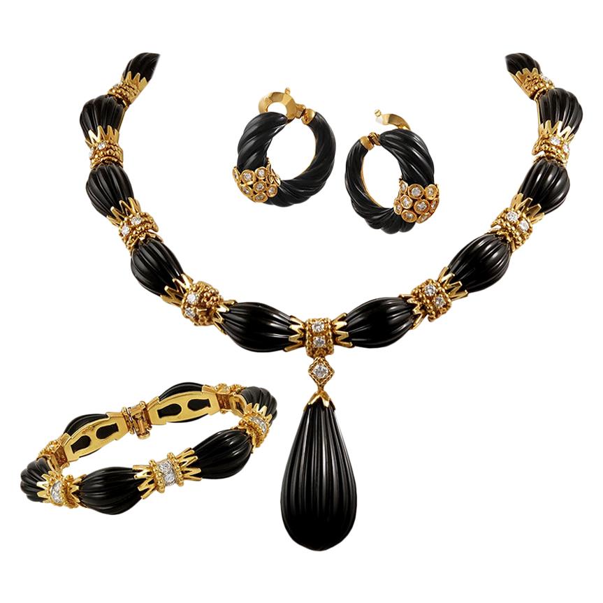 Van Cleef & Arpels Diamond Carved Onyx Yellow Gold Convertible Suite
