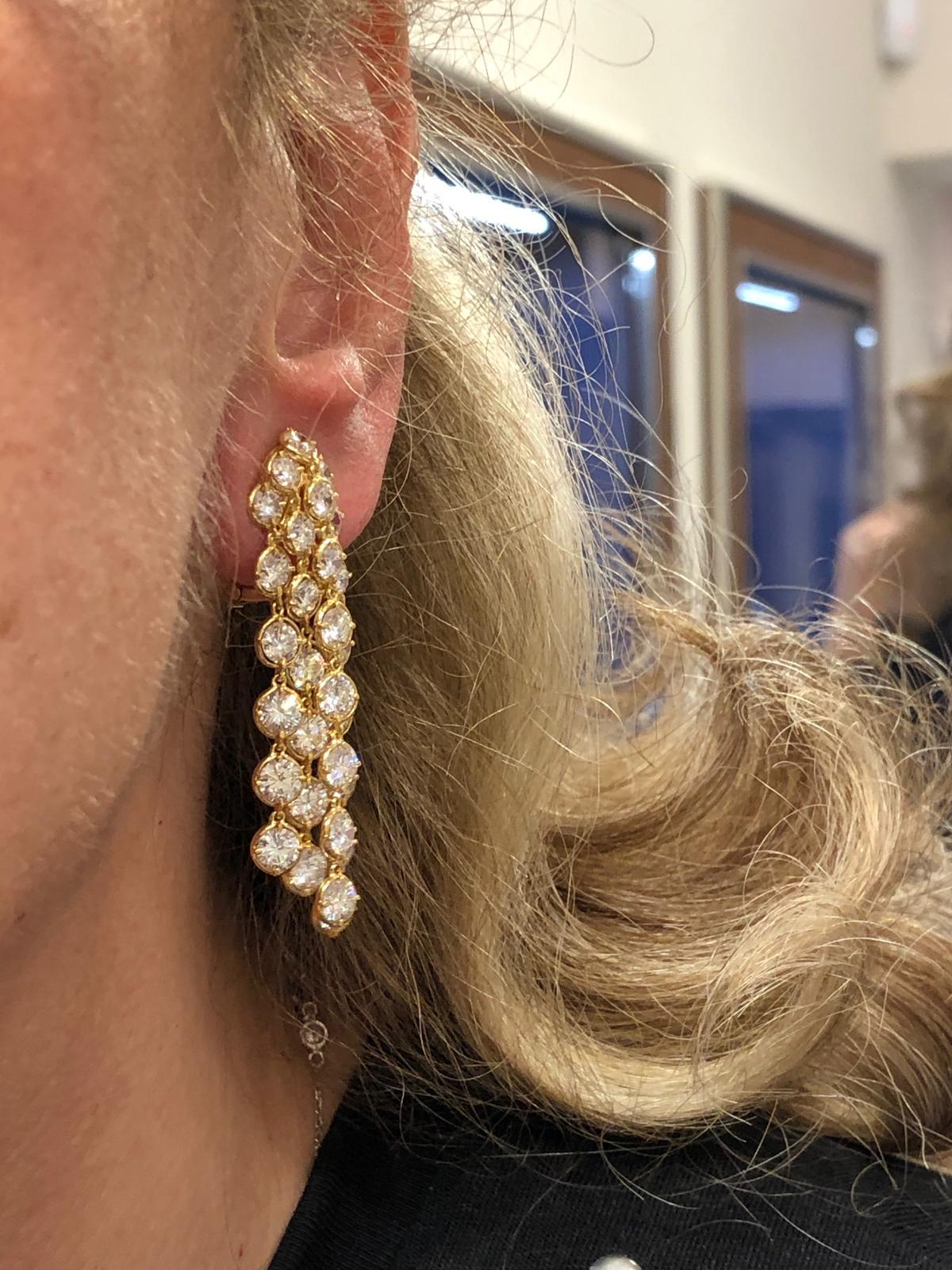 Van Cleef & Arpels Palmyre-Ohrringe mit Diamanten Damen im Angebot