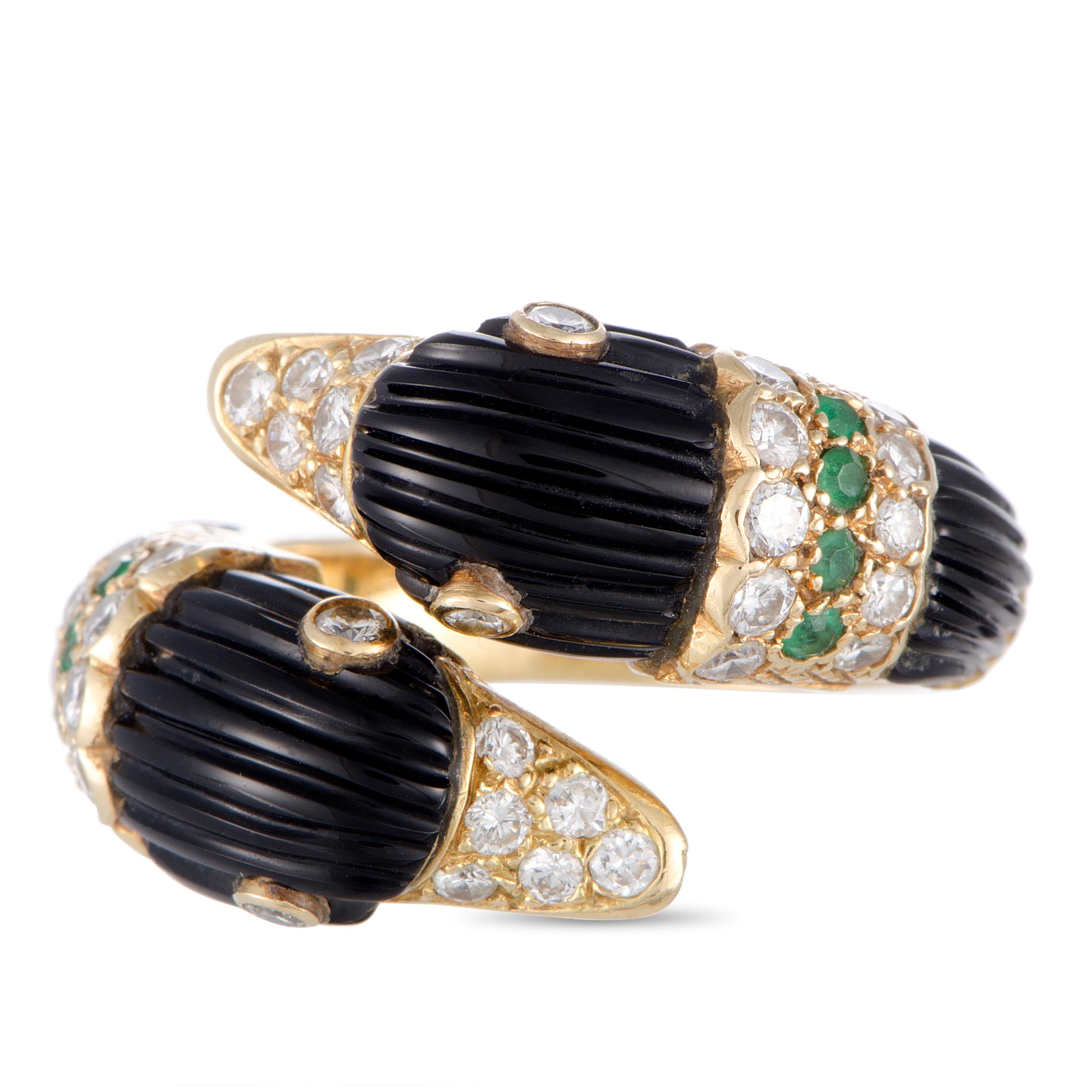 Van Cleef & Arpels Diamond Pavé, Emerald and Fluted Onyx Yellow Gold Swan Ring In Excellent Condition In Southampton, PA