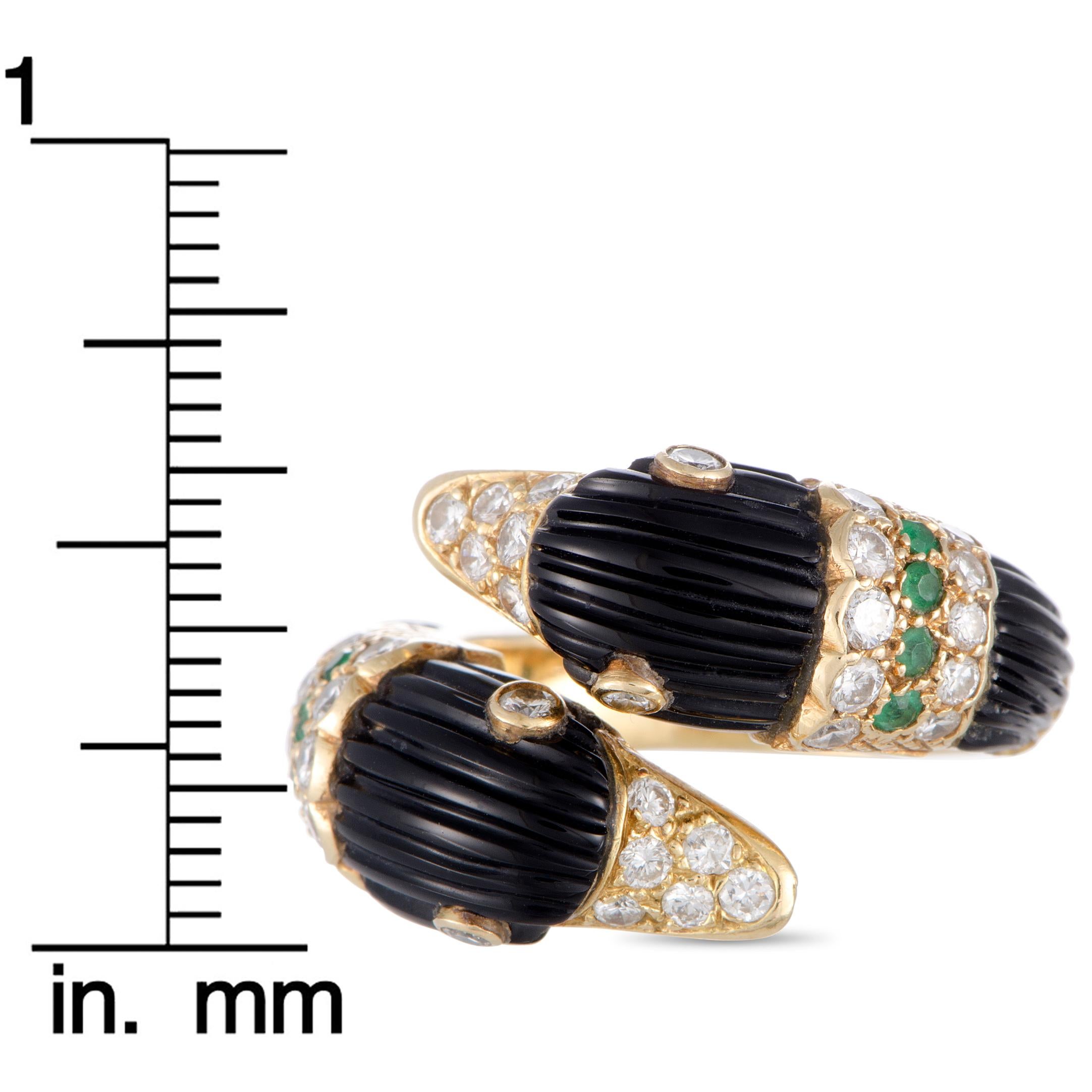 Van Cleef & Arpels Diamond Pavé, Emerald and Fluted Onyx Yellow Gold Swan Ring 1