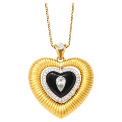 Van Cleef & Arpels Diamond Pendant Necklace in 18K Yellow Gold