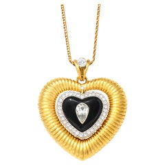 Van Cleef & Arpels Diamond Pendant Necklace in 18K Yellow Gold