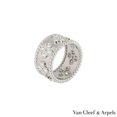 Van Cleef & Arpels Diamant Perlée Kleeblätter Medium Ring