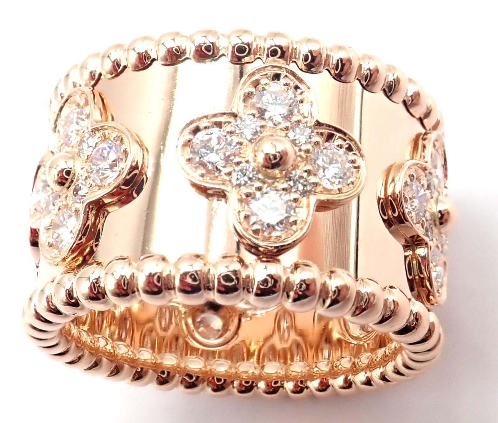 Van Cleef & Arpels Diamond Perlee Clovers Rose Gold Band Ring für Damen oder Herren im Angebot
