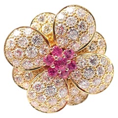 Van Cleef & Arpels Diamond Pink Sapphire Flower Rose Gold Ring