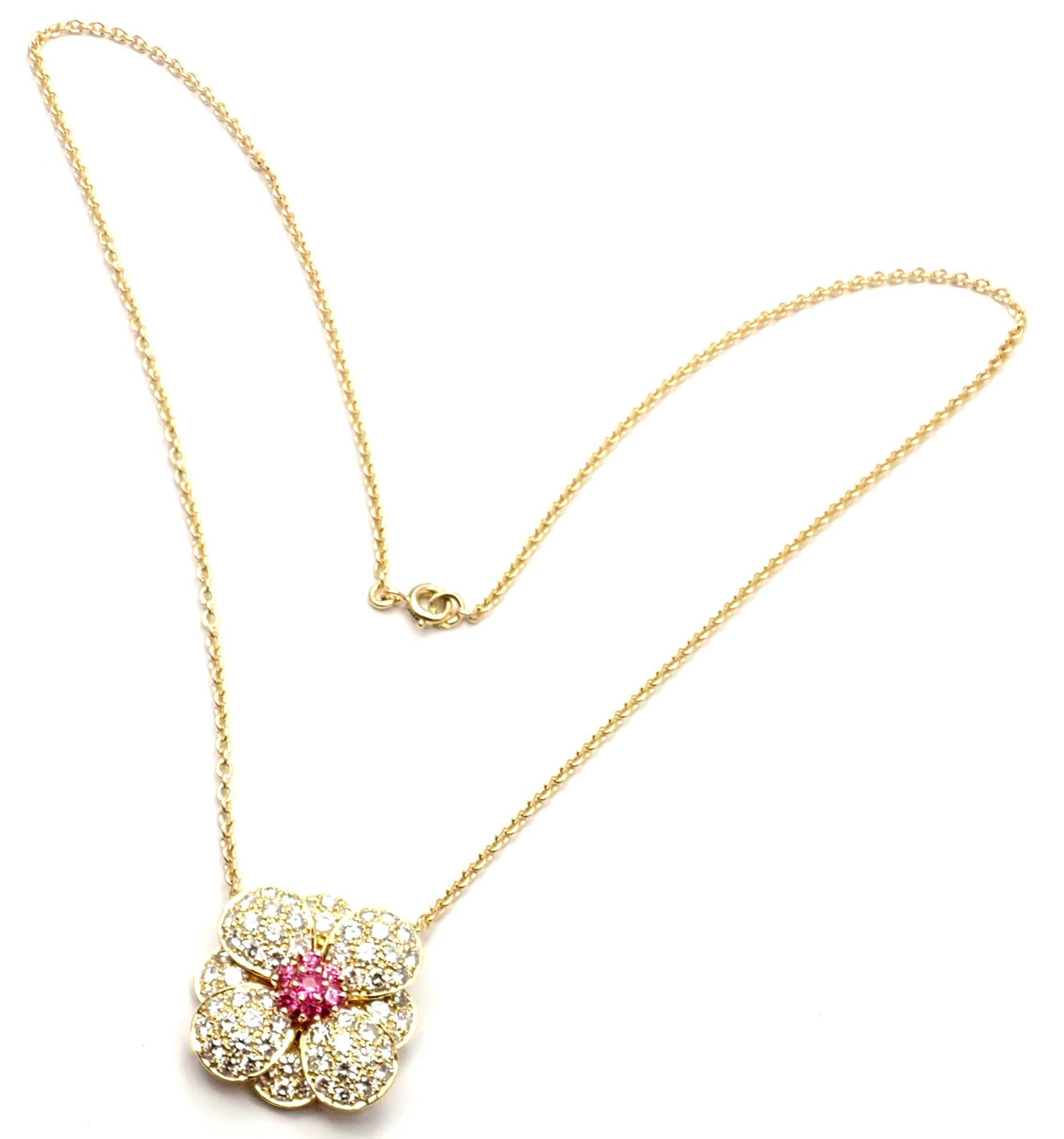 Van Cleef & Arpels Diamond Pink Sapphire Flower Yellow Gold Pendant Necklace For Sale 4