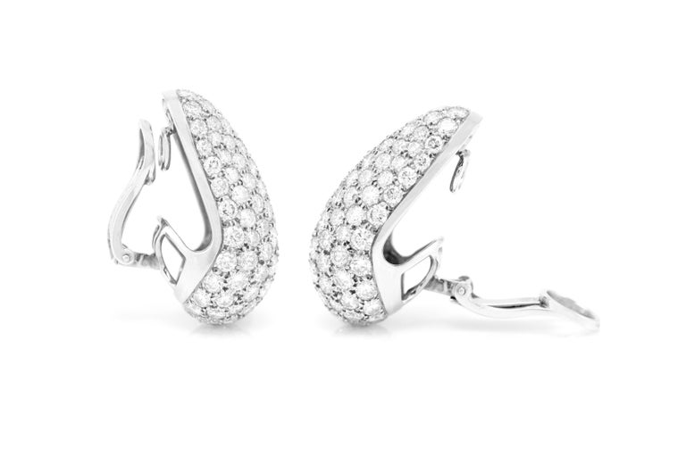 Van Cleef & Arpels Diamond Platinum Bombe Ear Clips In Good Condition For Sale In New York, NY