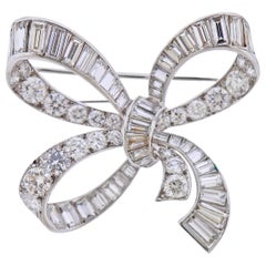 Van Cleef & Arpels Diamond Platinum Bow Brooch Pin