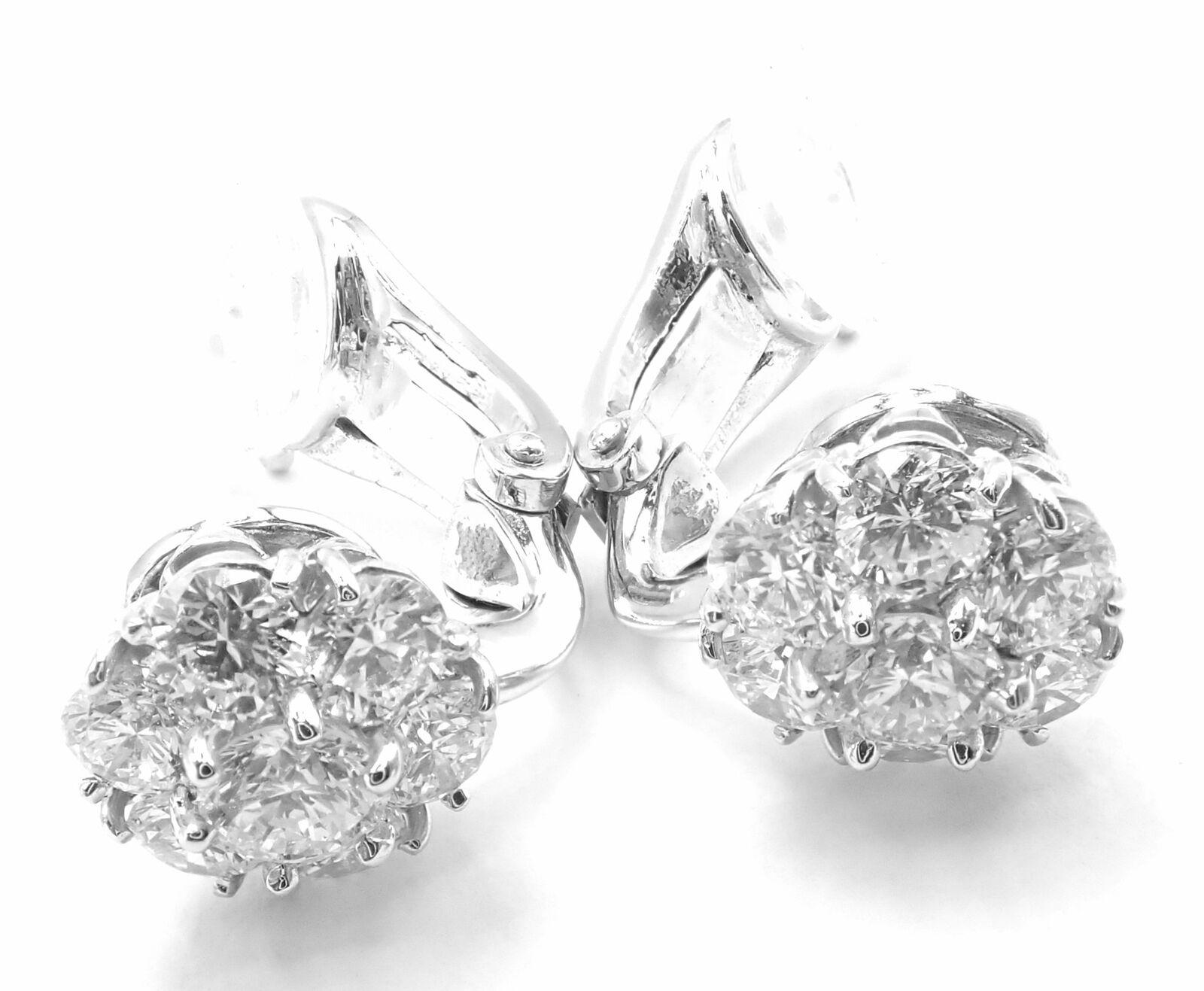 Van Cleef & Arpels Diamond Platinum Fleurette Flower Earrings In Excellent Condition For Sale In Holland, PA