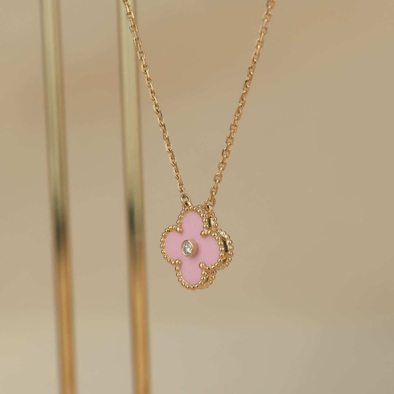 18k Rose Gold Limited Edition Alhambra Diamond And Pink Porcelain Necklace was released in 2015 Christmas as the holiday pendant. VCA doesn't create this version anymore, truly collective piece!

Dandelion Antiques Code:  AT-0781
Brand:  Van Cleef &